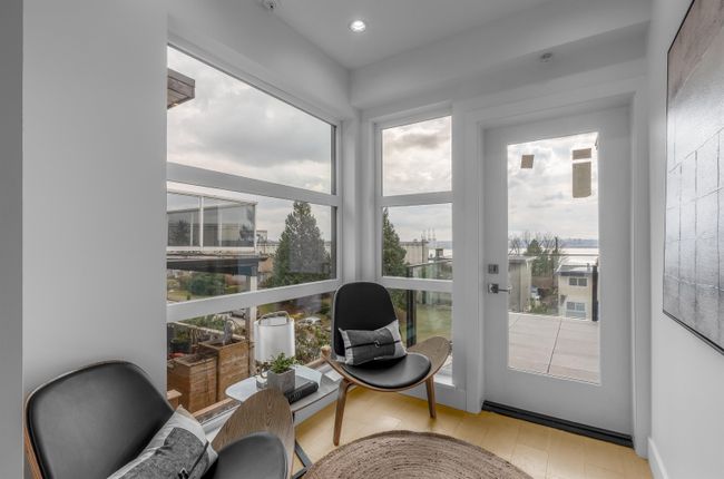 1 - 434 E 1 St Street, Home with 5 bedrooms, 3 bathrooms and 1 parking in North Vancouver BC | Image 23
