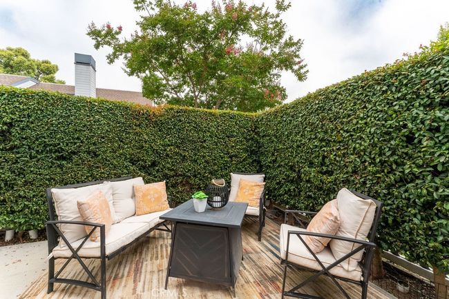 77 Fallingstar, Condo with 2 bedrooms, 3 bathrooms and 1 parking in Irvine CA | Image 30