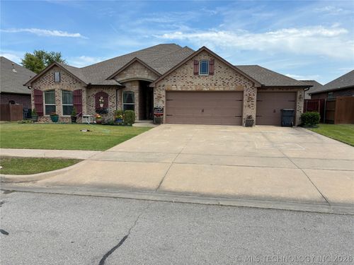 14705 Courtney Lane, Glenpool, OK, 74033 | Card Image