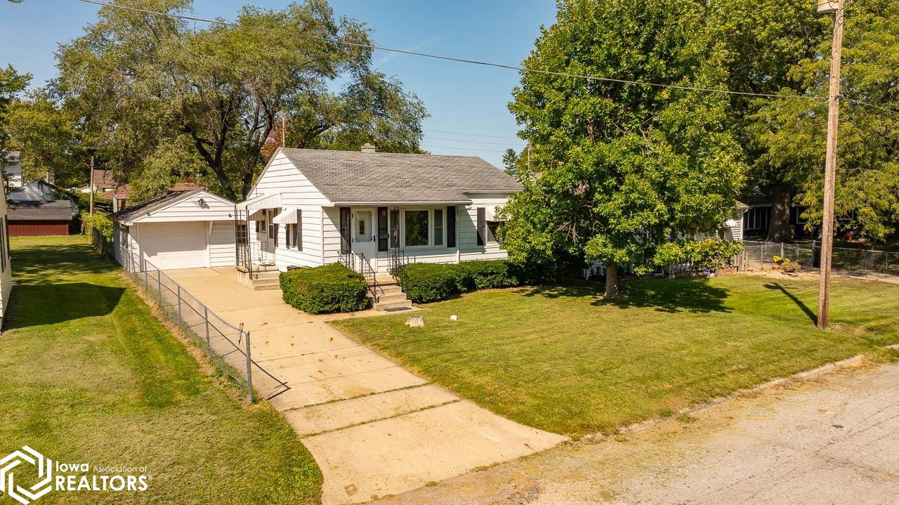 Grace St, Ottumwa, IA 52501