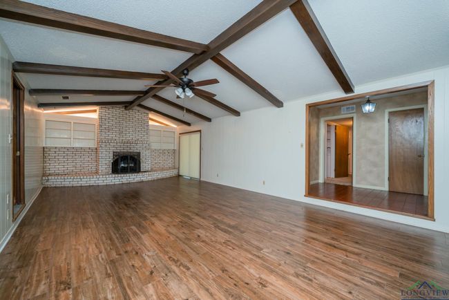 107 Tulip St, House other with 3 bedrooms, 3 bathrooms and null parking in White Oak TX | Image 16