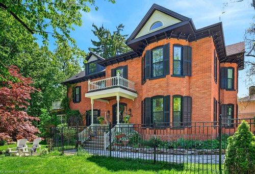 123 Main St W, Grimsby, ON, L3M1R9 | Card Image