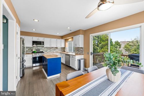 9 Lilyberry Pl, Delran, NJ, 08075-2861 | Card Image