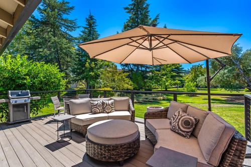 135 Vineyard Cir, Yountville, CA, 94599-1402 | Card Image