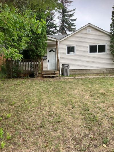 10405 96 A St, House detached with 2 bedrooms, 1 bathrooms and 2 parking in Grande Prairie AB | Image 1