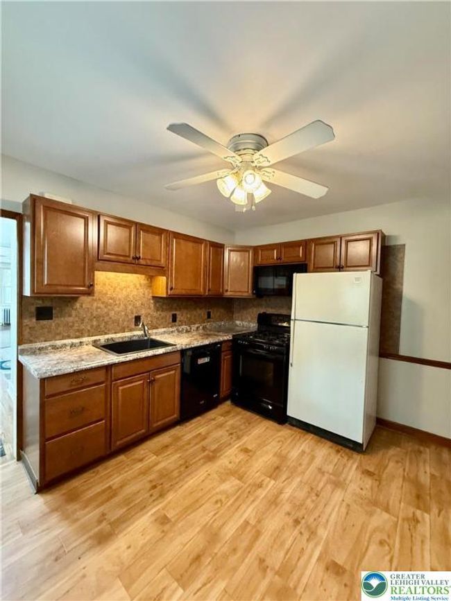 1 - 729 Spring St, Townhouse with 1 bedrooms, 1 bathrooms and null parking in BETHLEHEM PA | Image 11