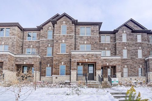 34 Vestry Way, Brampton, ON, L6P4N7 | Card Image