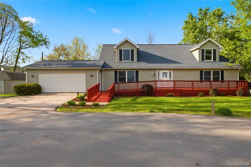 288 Anderson St, Milan, MI, 48160-1619 | Card Image