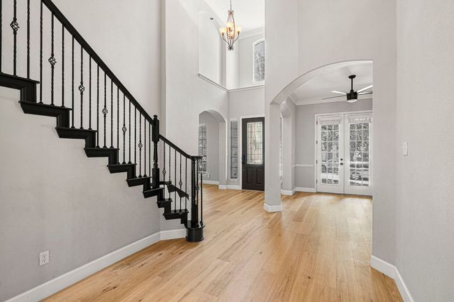 entry way | Image 13