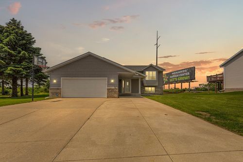 1844 Patricks Bay, Faribault, MN, 55021-5525 | Card Image