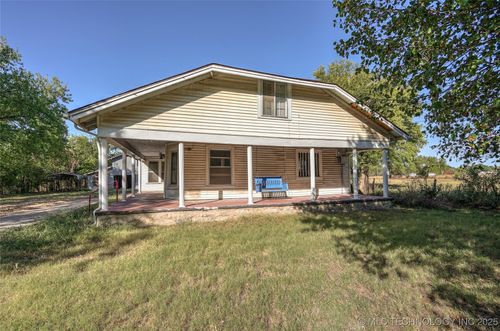 1824 Morton Ave, Okmulgee, OK, 74447-6511 | Card Image