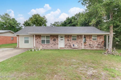 259 Reinike Rd, Long Beach, MS, 39560-4303 | Card Image