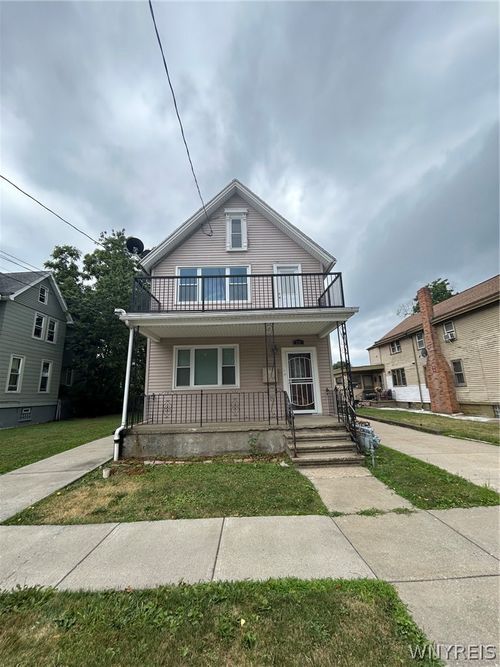 upper-286 Normal Avenue, Buffalo, NY, 14213 | Card Image