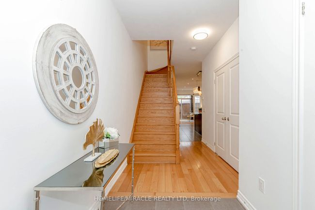 9 Dufay Rd, House attached with 4 bedrooms, 4 bathrooms and 3 parking in Brampton ON | Image 4