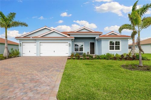 18713 Lake Hammock Dr, NAPLES, FL, 34114-9022 | Card Image