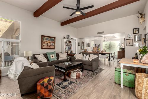 1066 E Pueblo Rd, Phoenix, AZ, 85020-4120 | Card Image
