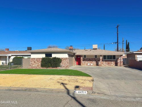 44714 2nd Street, Lancaster, CA, 93535 | Card Image