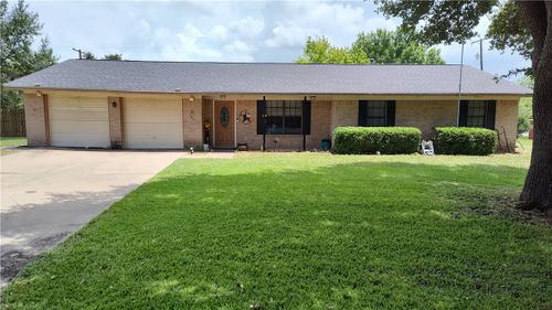 106 Frost Creek Avenue, Groesbeck, TX, 76642 | Card Image