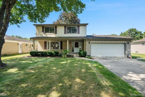 32229 Cambridge Dr, Warren, MI, 48093-6181 | Card Image