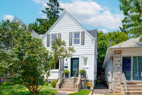 216 Holborne Ave, East York, ON, M4C2R9 | Card Image