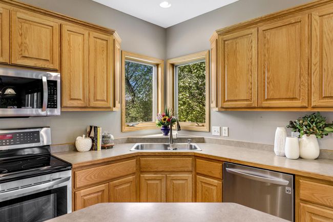 23-web-or-mls-20375 Islandview Circle Lakeville-16.jpg | Image 15