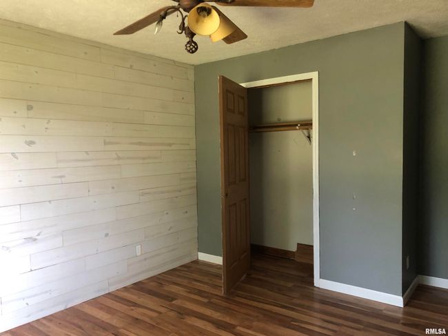 400 W Boundary Rd, House other with 3 bedrooms, 2 bathrooms and null parking in Creal Springs IL | Image 17