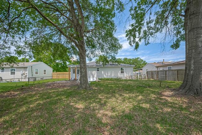 7406 Valeda Dr, House other with 3 bedrooms, 2 bathrooms and null parking in Deer Park TX | Image 29