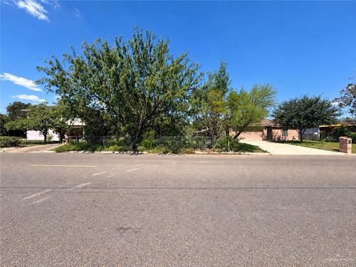 1311 E 1st St, Mission, TX, 78572-5913 | Card Image