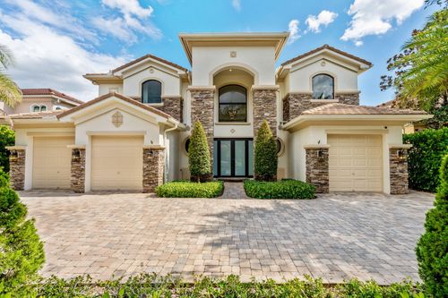 647 Edgebrook Ln, West Palm Beach, FL, 33411-5303 | Card Image