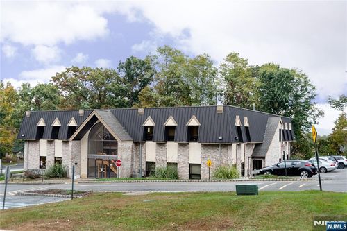 230 Us Highway 206, Flanders, NJ, 07836-9189 | Card Image