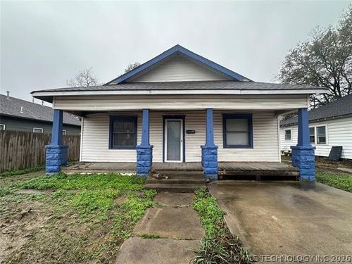 812 W 6th St, Okmulgee, OK, 74447-4541 | Card Image