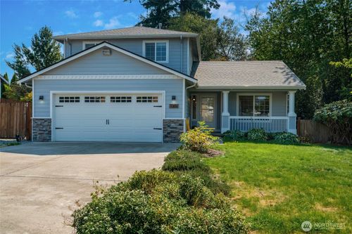 7306 278th Pl Nw, Stanwood, WA, 98292-4715 | Card Image