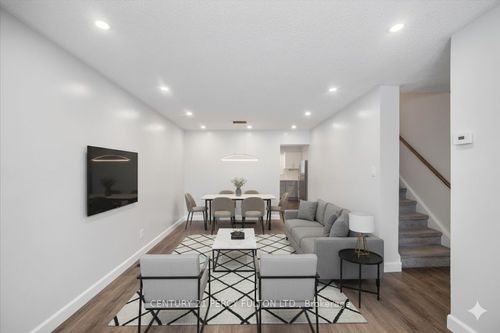 279 Vancouver Cres, Oshawa, ON, L1J5X8 | Card Image