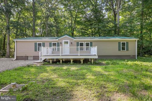 684 Spectrum Farms Rd, FELTON, DE, 19943-3373 | Card Image