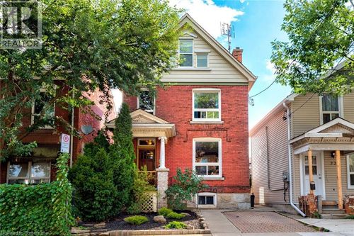 230 Mary St, Hamilton, ON, L8L4W1 | Card Image