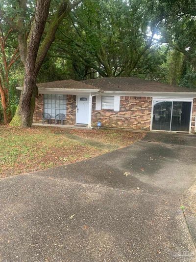 364 Pine Ridge Ln, House other with 3 bedrooms, 1 bathrooms and null parking in Pensacola FL | Image 2