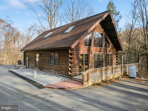 94 Kempton Rd, Kempton, PA, 19529-8774 | Card Image