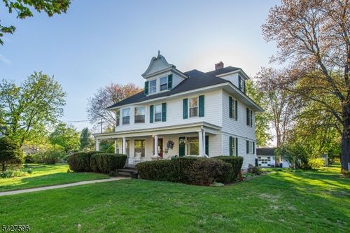 35 Eyland Ave, Succasunna, NJ, 07876-1628 | Card Image
