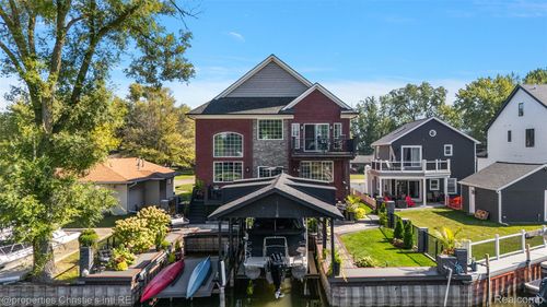 41245 Belvidere St, Harrison Township, MI, 48045-1404 | Card Image