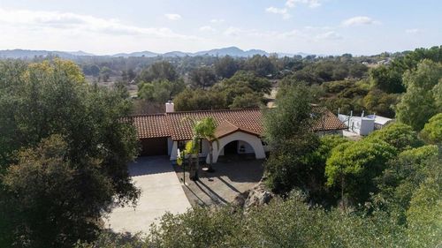 19336 Paradise Mountain Rd, Valley Center, CA, 92082-7509 | Card Image