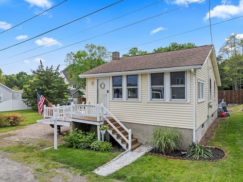 65 Barlow Ave, West Wareham, MA, 02576-1464 | Card Image