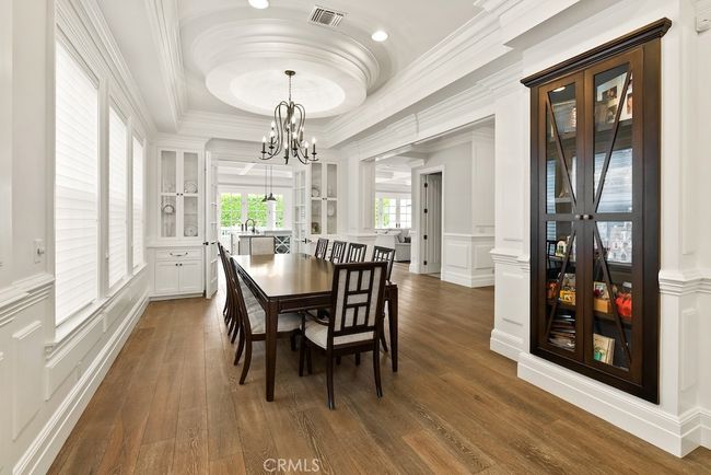 4753 Noble Ave, House other with 6 bedrooms, 6 bathrooms and 2 parking in Sherman Oaks CA | Image 18