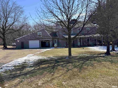 1776 N 2525 East Rd, Moweaqua, IL, 62550-8525 | Card Image