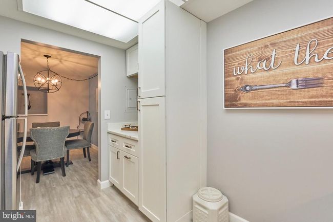 APT-205 - 7621 Tremayne Pl, Condo with 2 bedrooms, 1 bathrooms and null parking in MCLEAN VA | Image 4