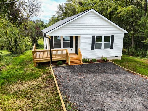 10 Neil Price Ave, Black Mountain, NC, 28711-6102 | Card Image