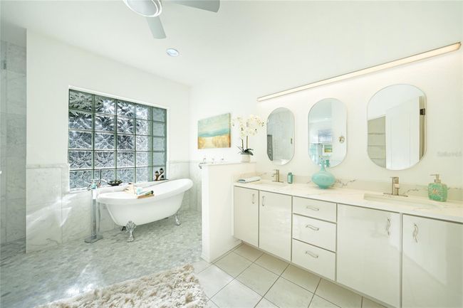 1065 Harbour Glen Pl, House other with 3 bedrooms, 2 bathrooms and null parking in PUNTA GORDA FL | Image 19