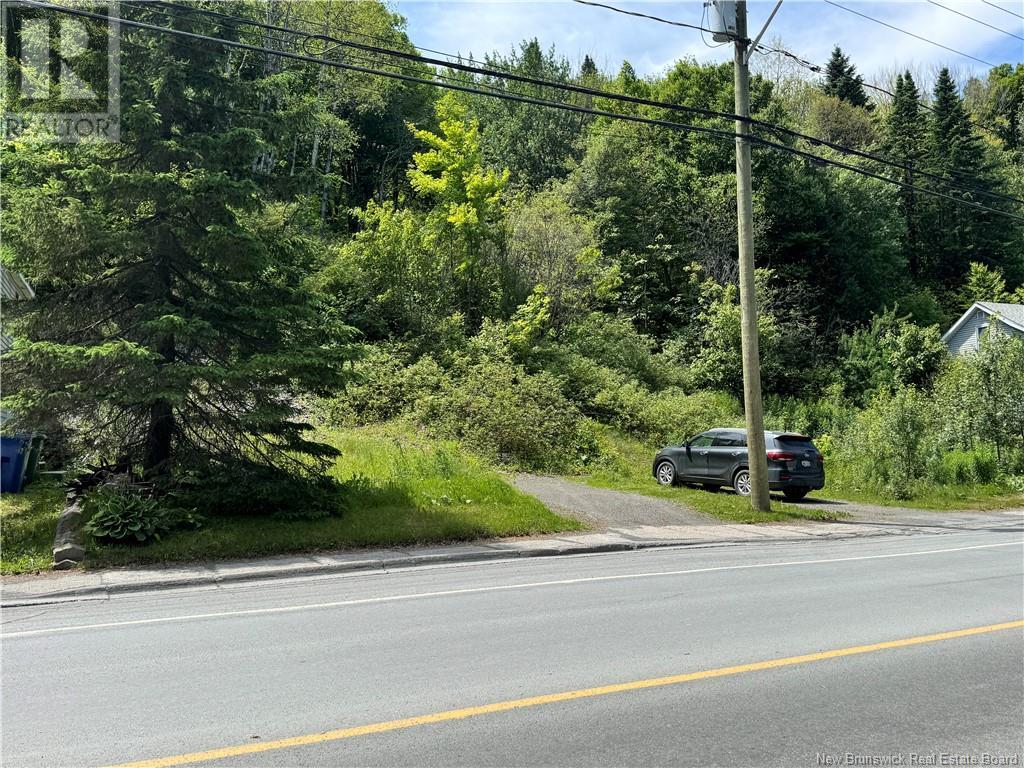 Land in Edmundston