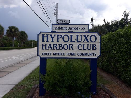 22 S Loafing St, Hypoluxo, FL, 33462-6058 | Card Image