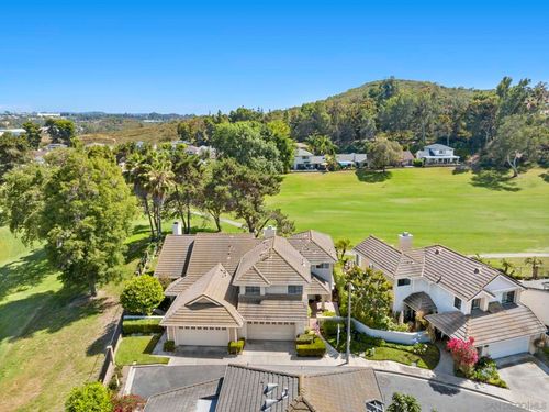 1894 Spyglass Cir, Vista, CA, 92081-8952 | Card Image