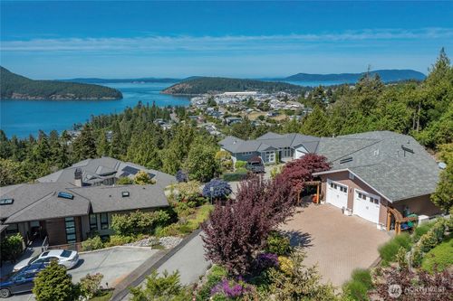 4114 Ellisport Pl, Anacortes, WA, 98221-9718 | Card Image